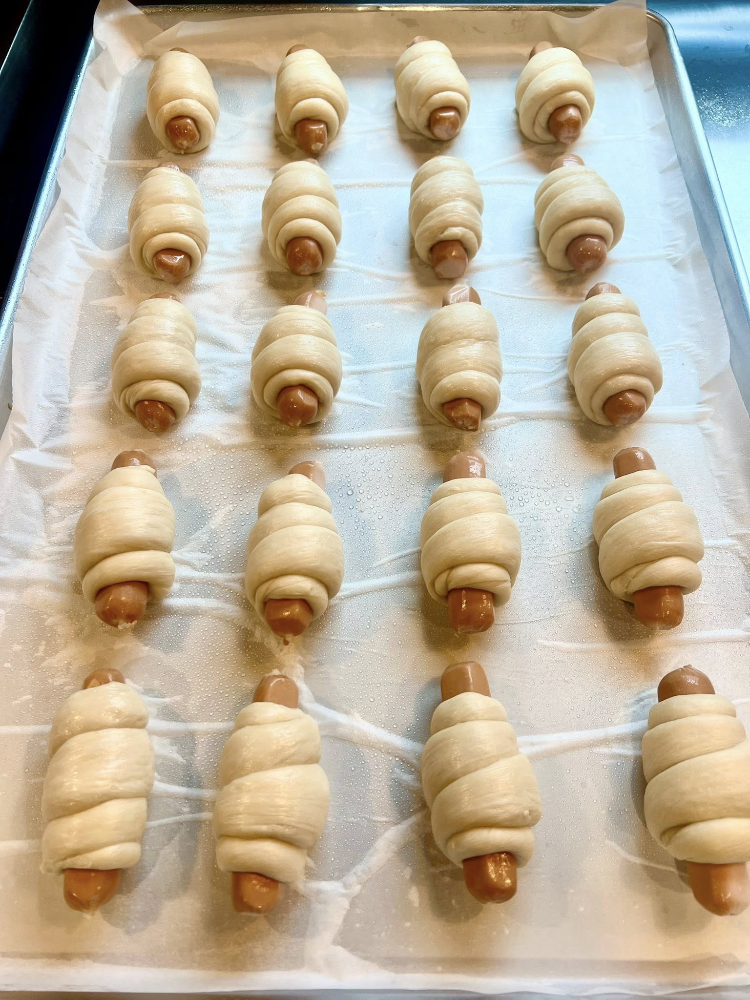 ขนมปังไส้กรอก