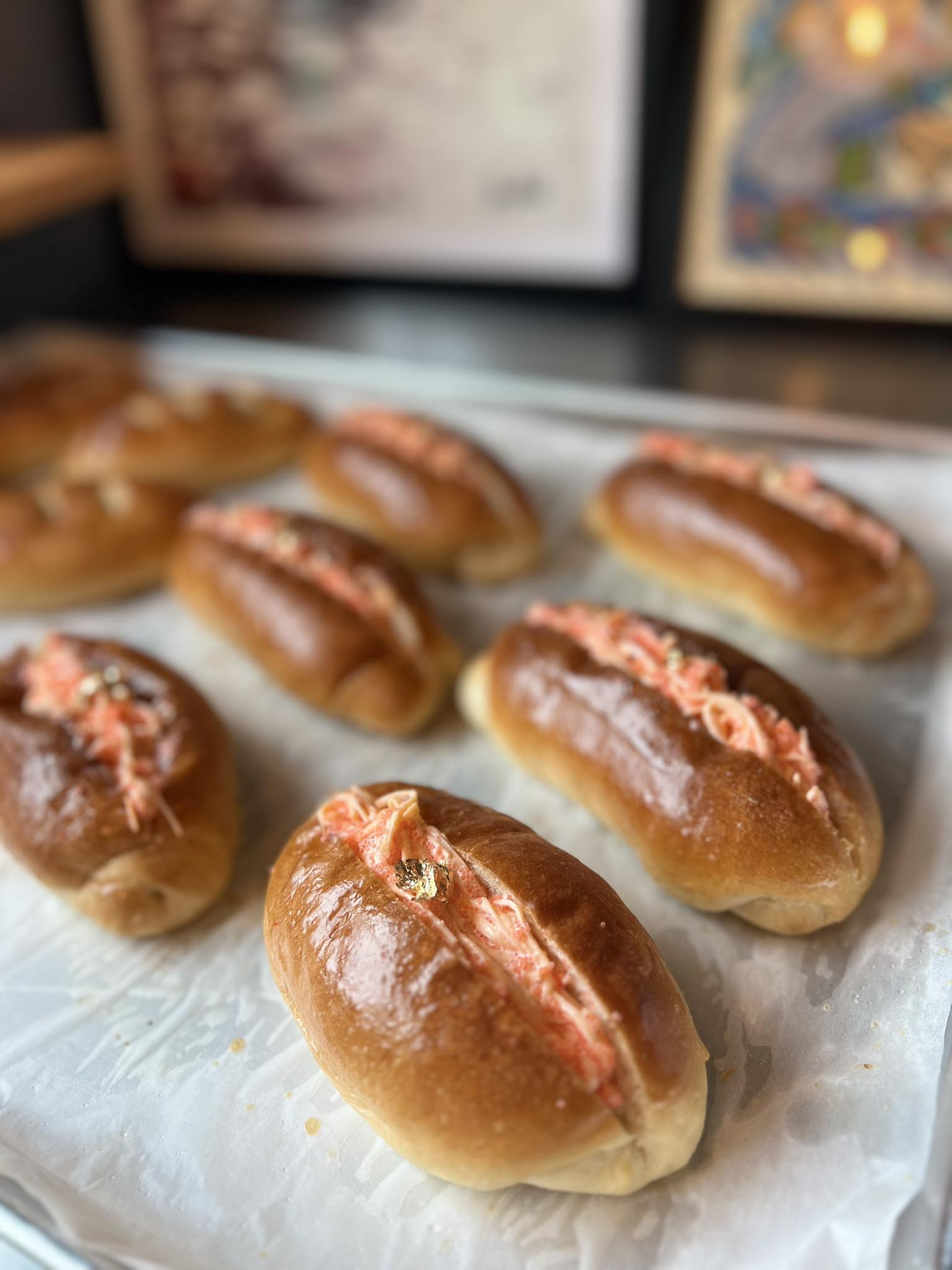 ขนมปังไส้ครีมแซลมอน